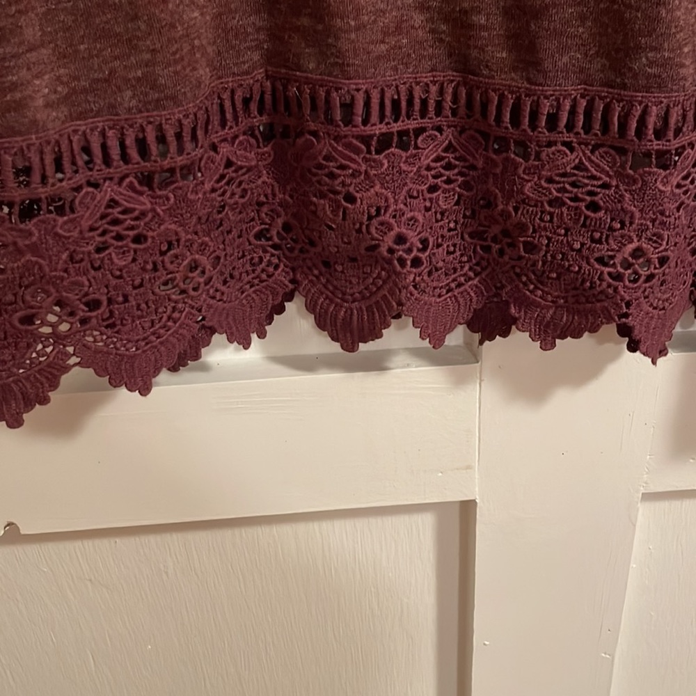 3/4 length top - Picture 2 of 3